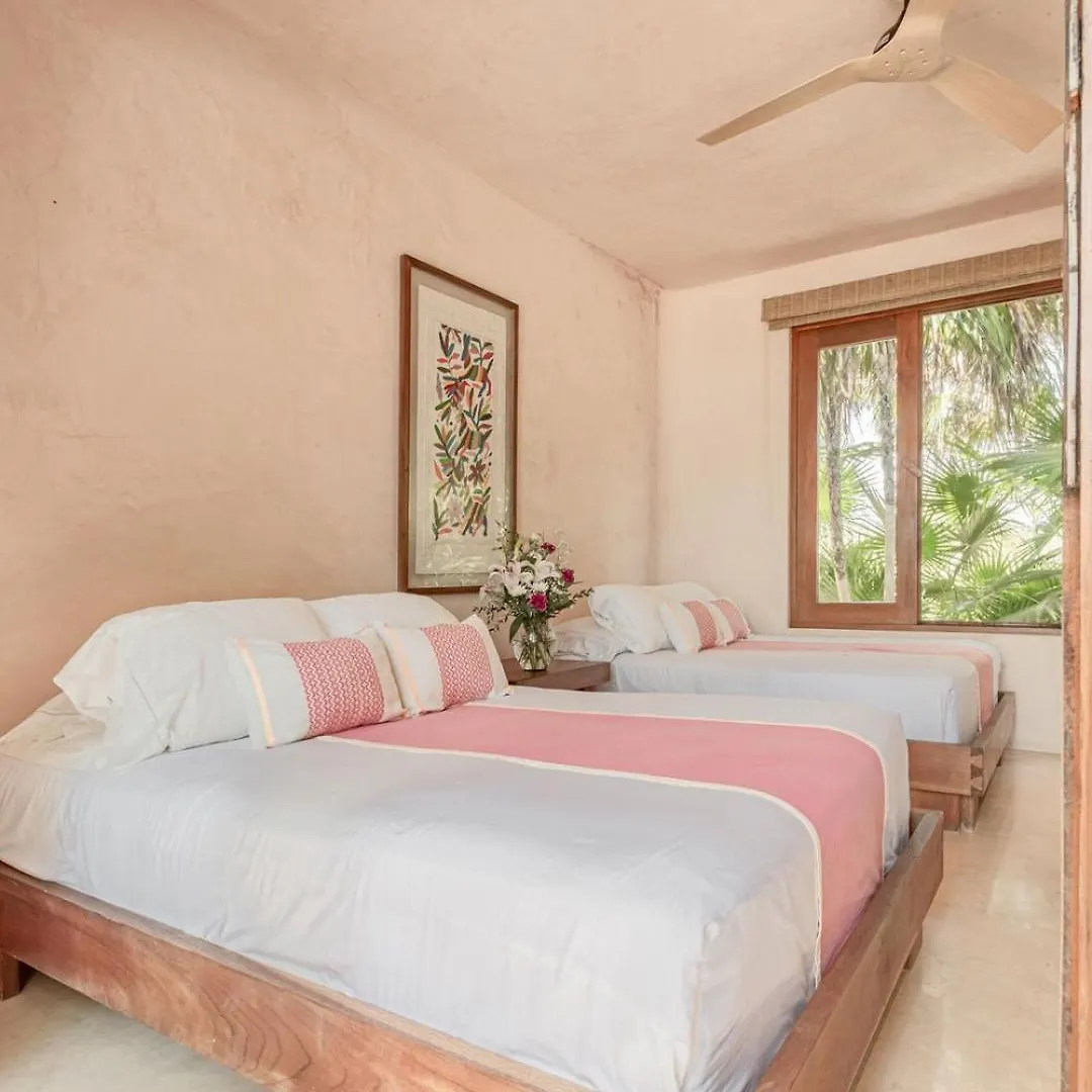 Anana Casa Cantarena Tulum México